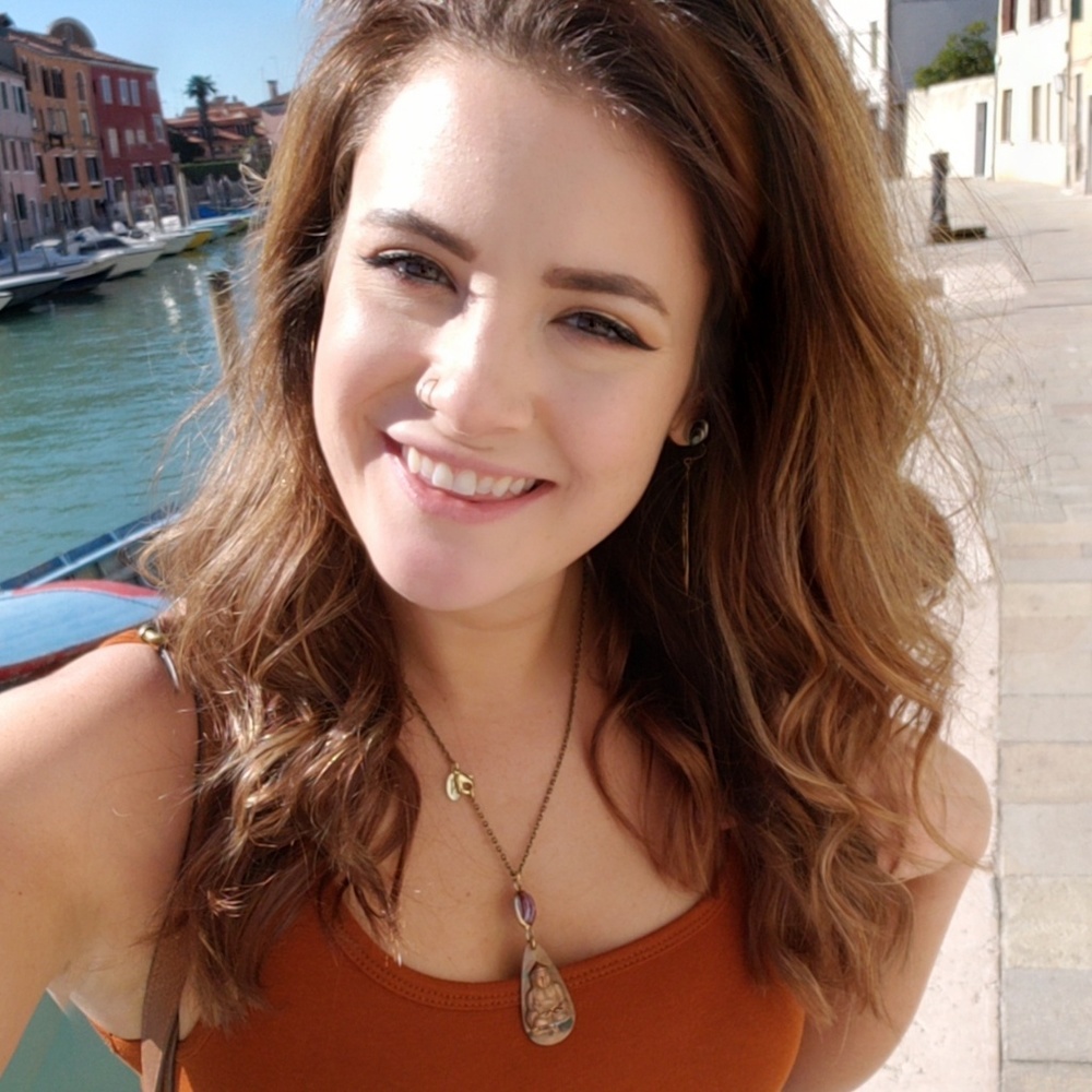Meet your Posher, Taylor